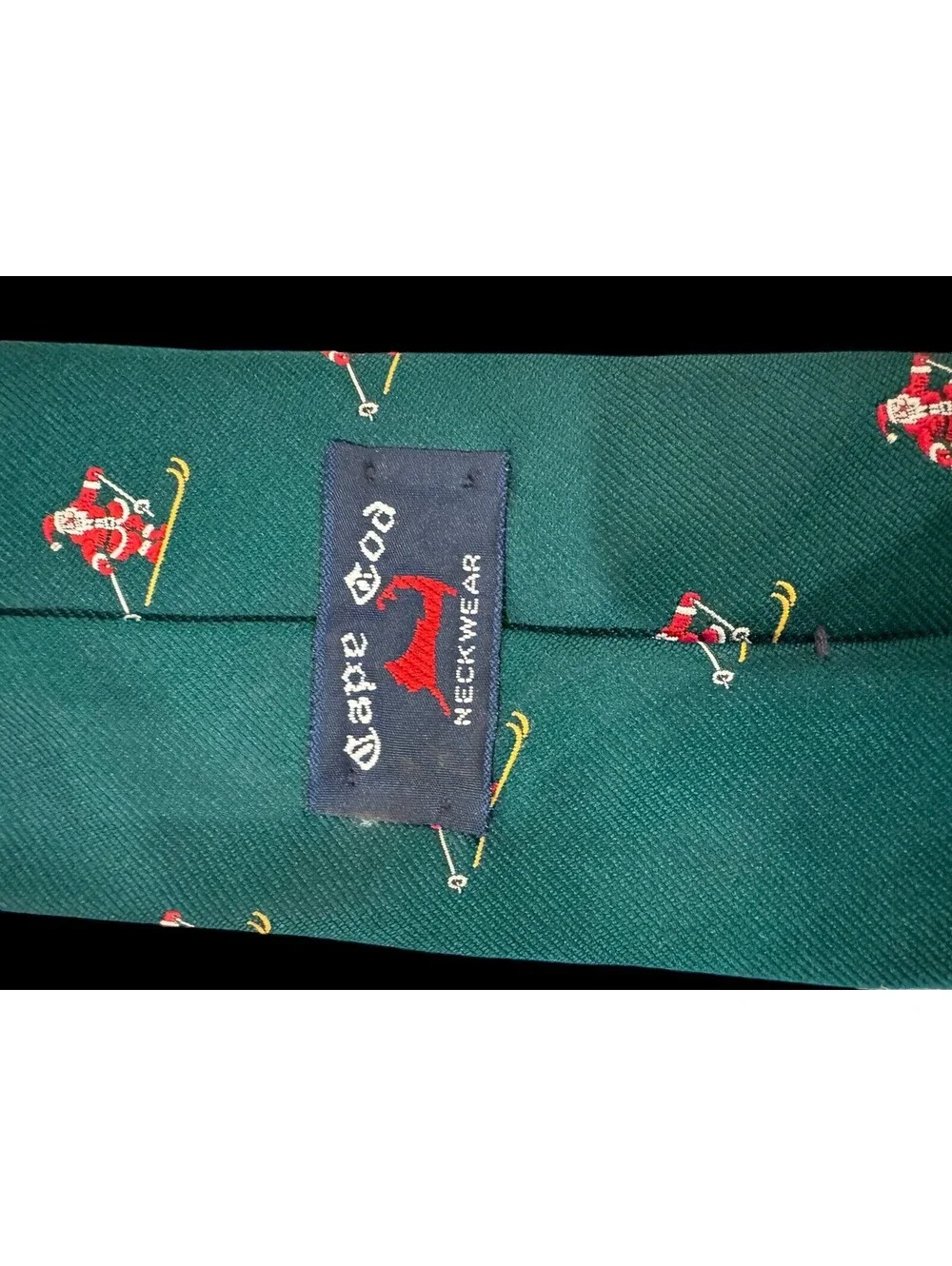 Vintage Cape Cod Neckware Skiing Santa Tie